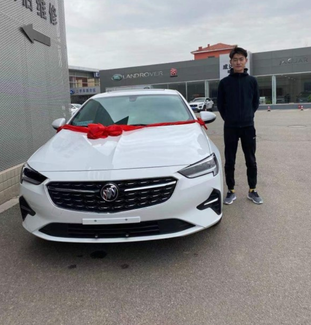 喜提1.5T别克君威,平均油耗7.8L,裸车15.18万,这价格合适吗?